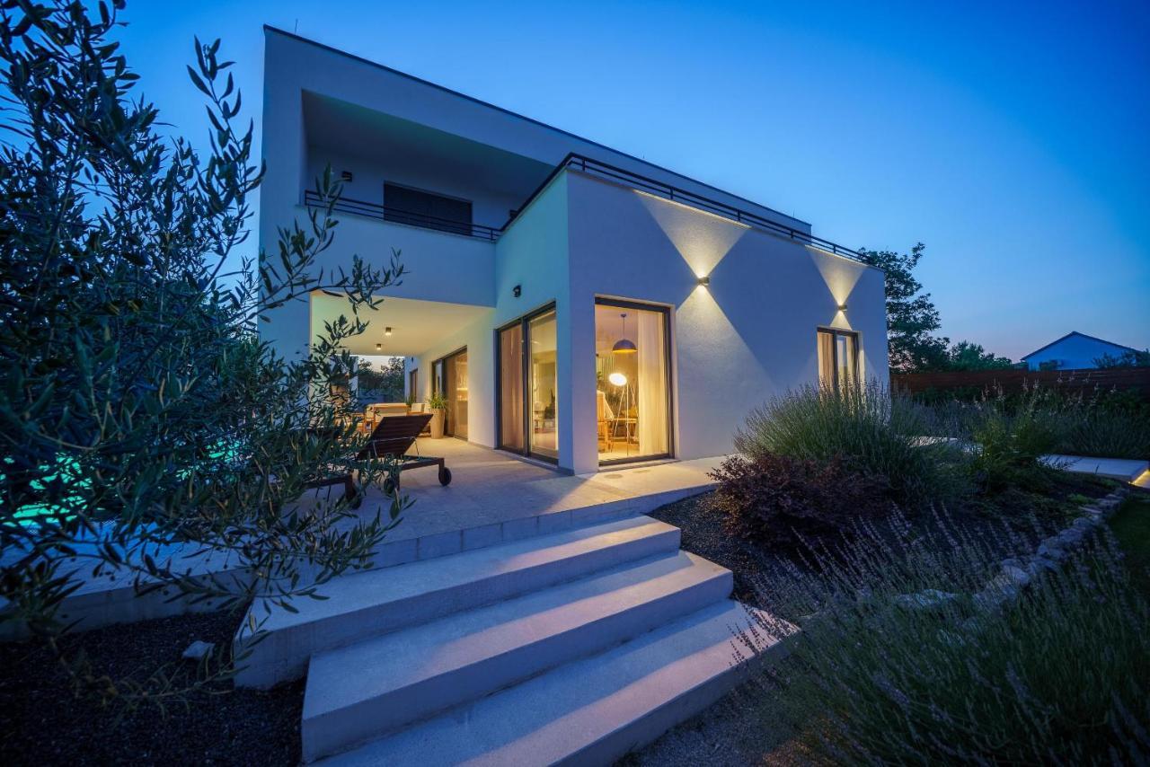 Villa O Водице Екстериор снимка