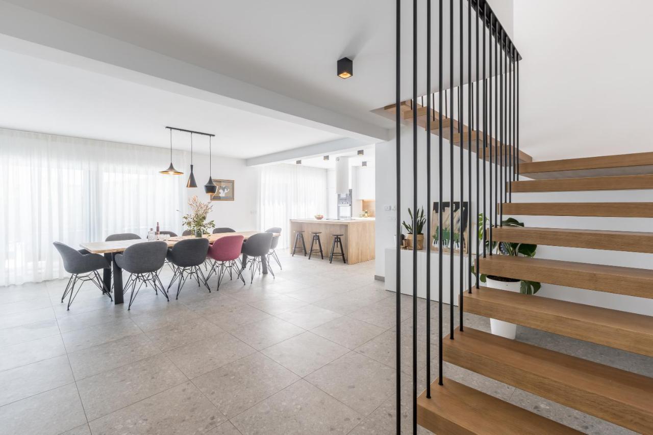 Villa O Водице Екстериор снимка